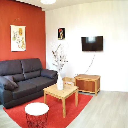 Ferienhaus Welcome To Hapi'n B In The Heart Of Beauvais!